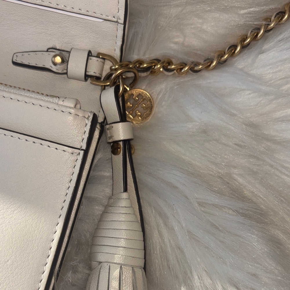 Tory Burch Cream Quilted Crossbody with Multicolor Floral Print - Picture 9 of 11
